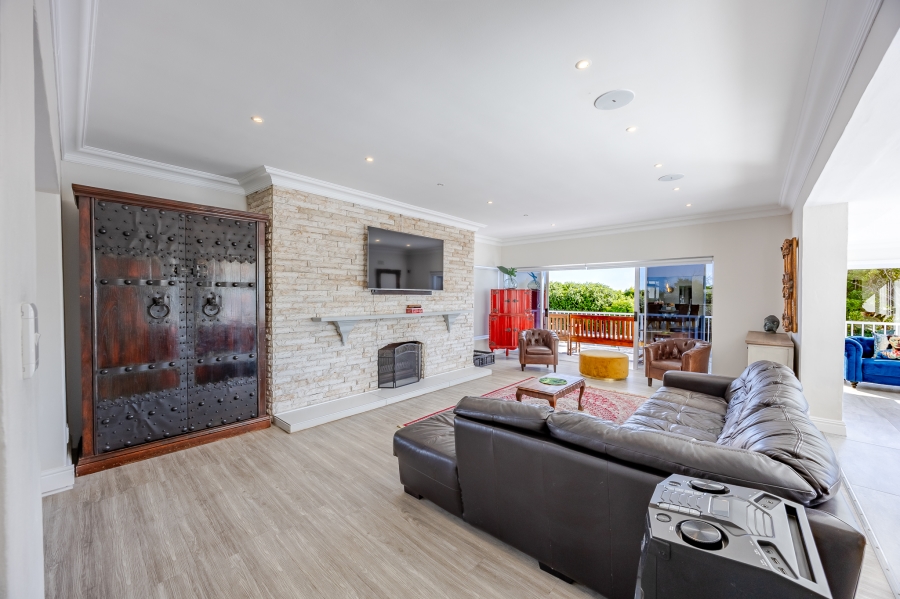 5 Bedroom Property for Sale in Milnerton Central Western Cape